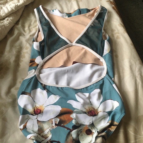 Eleve Floral Louise Leotard (read description) - Picture 3 of 5